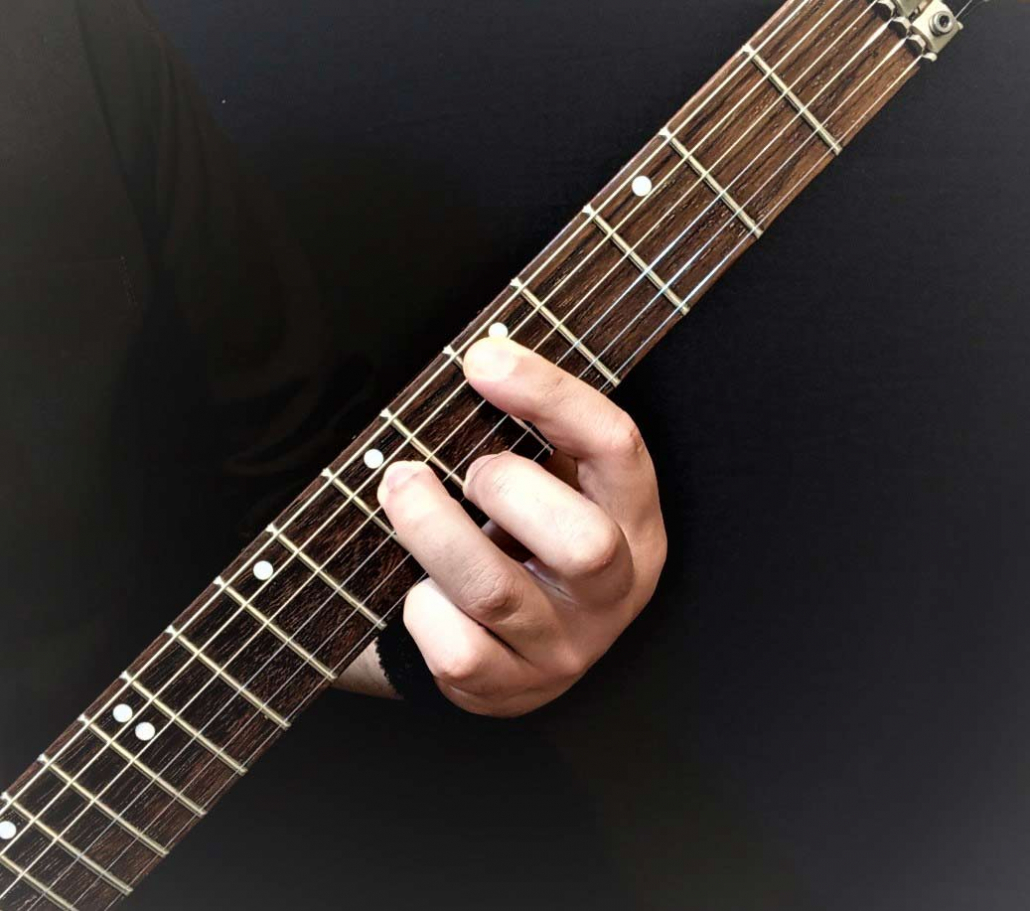 آموزش آکورد ر مینور 7 گیتار الکتریک